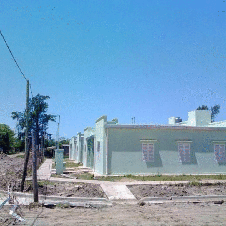 100 Viviendas y Obras de Infraestructuras - Paso de los Libres